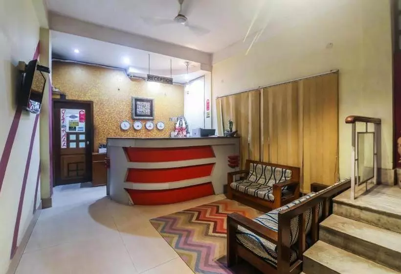 Hotelli Oyo 27059  Grand City