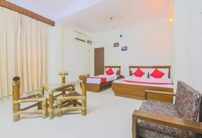 Hotelli Oyo 27059  Grand City