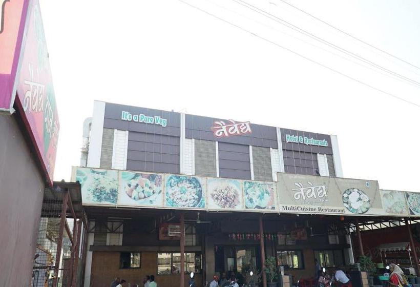 فندق Oyo 29622 Naivedya