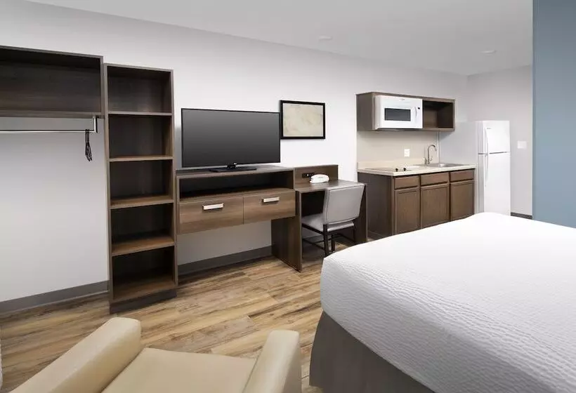 ホテル Woodspring Suites Detroit Madison Heights
