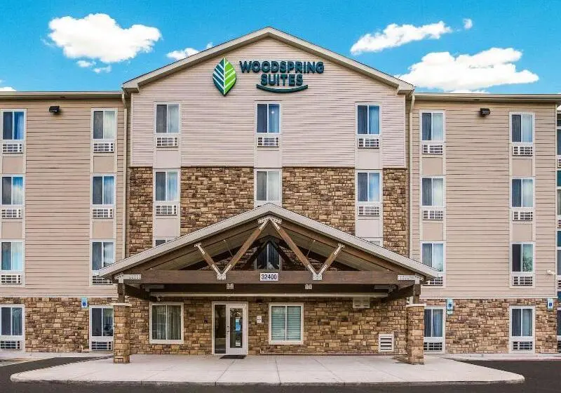 ホテル Woodspring Suites Detroit Madison Heights