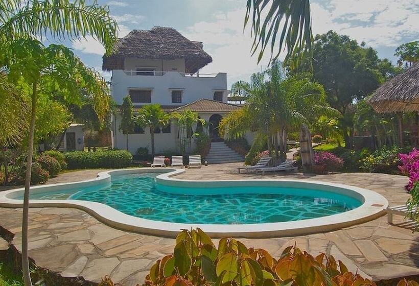 Room In B&b Kibali Wonerful Bed & Breakfast Resort