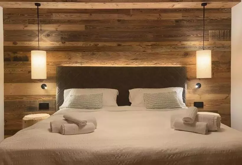 ホテル Albergo Vezzana