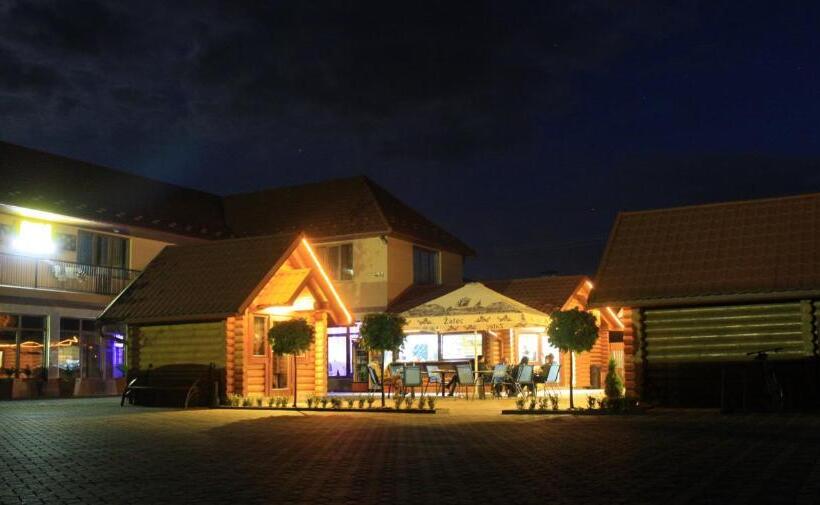 בית מלון כפרי Ashad