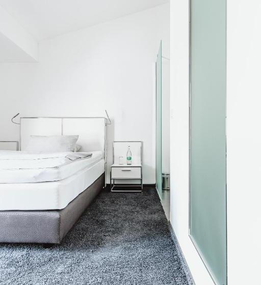 Szálloda &repeat Köln Airport