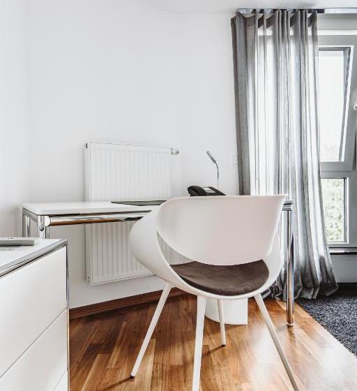 Szálloda &repeat Köln Airport