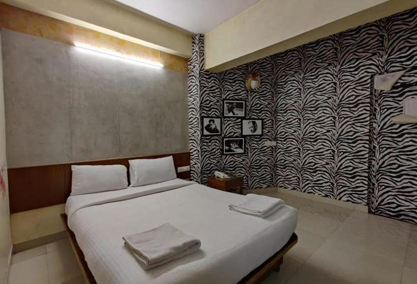 בית מלון כפרי Mittal Residency