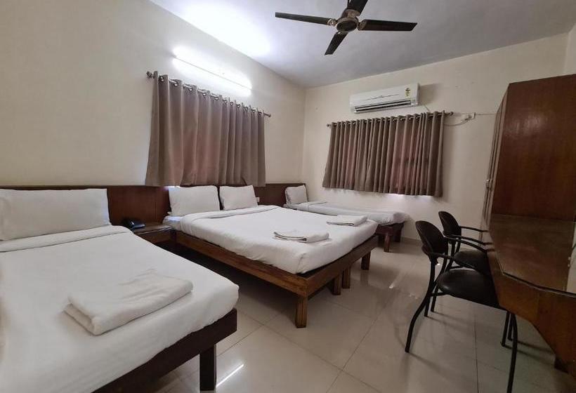 בית מלון כפרי Mittal Residency