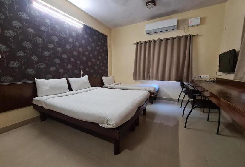 בית מלון כפרי Mittal Residency