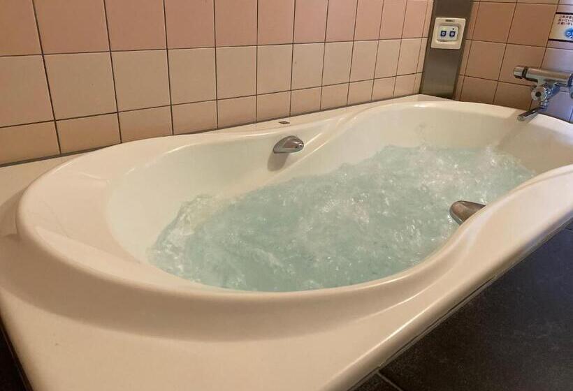 Kani Hotel Chapel Garden