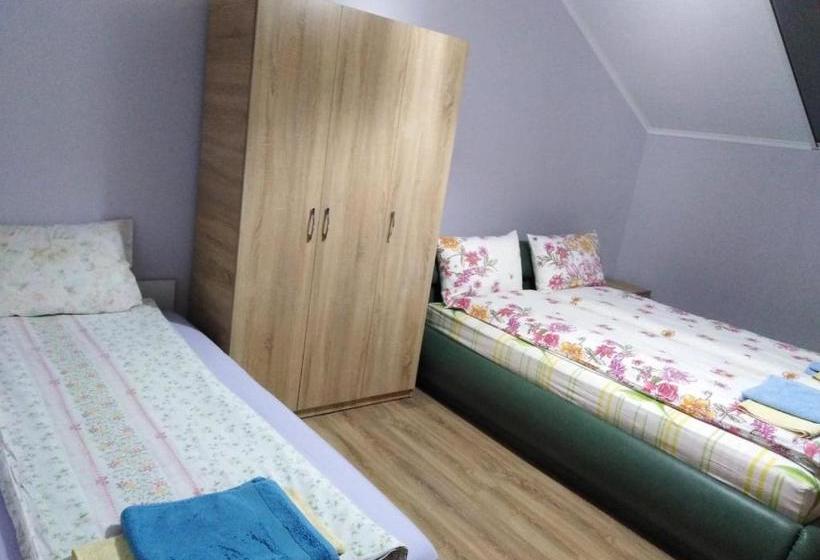 بنسيون Casa Banc