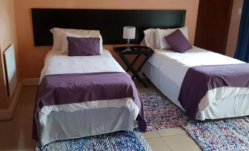 Majatalo Mihandzu Guest House