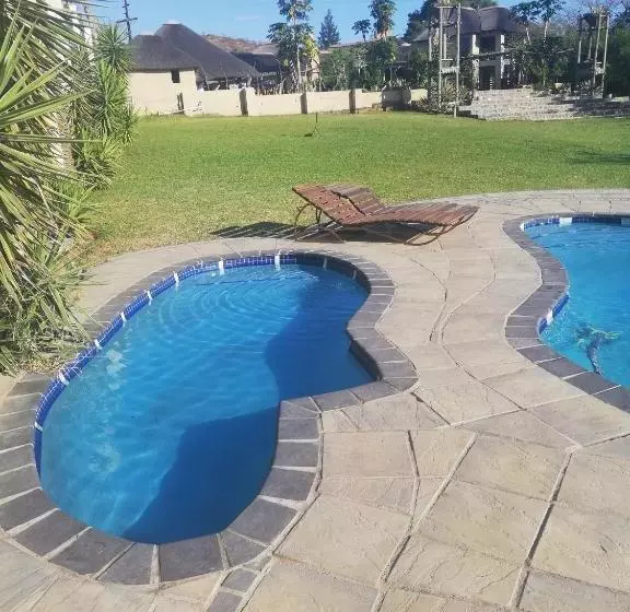 Majatalo Mihandzu Guest House