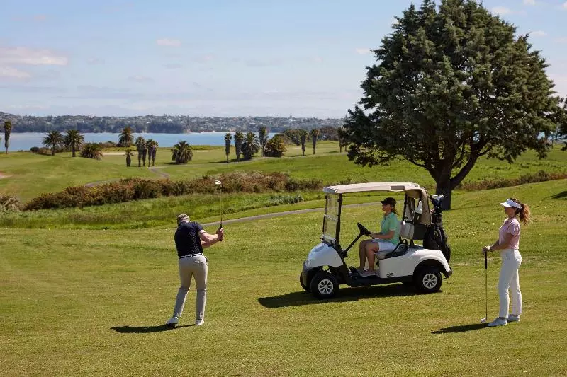 Rydges Formosa Auckland Golf Resort