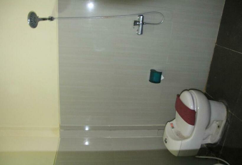 فندق Asher Bali Transit