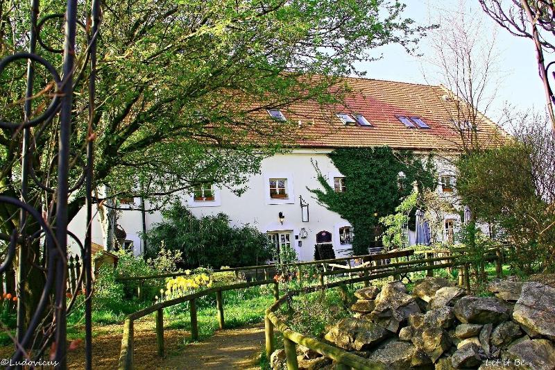 בית מלון כפרי Auberge De Provence