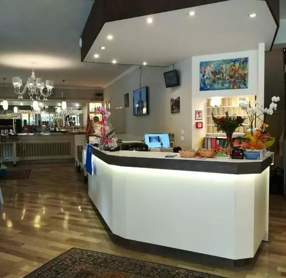 هتل Villa Roma