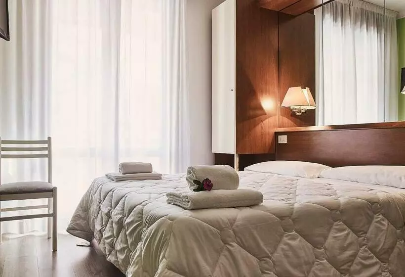 هتل Villa Roma