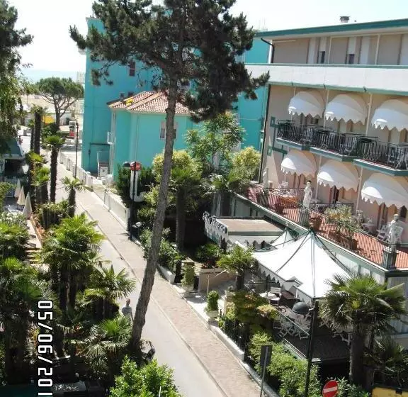 هتل Villa Roma