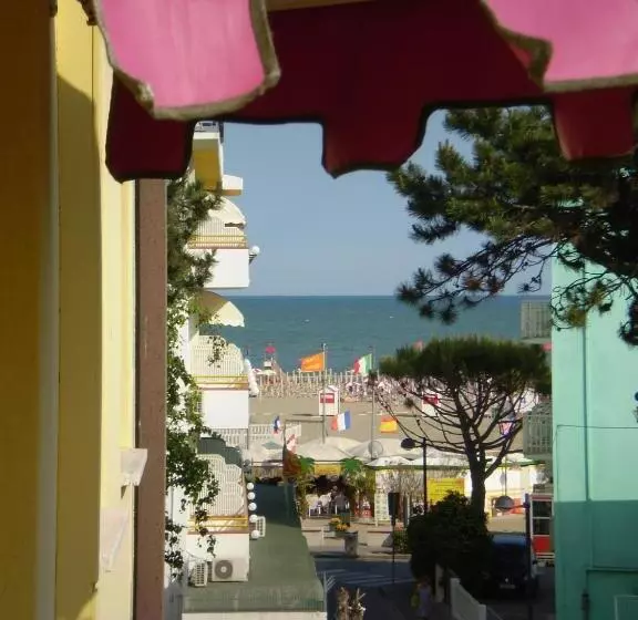 هتل Villa Roma