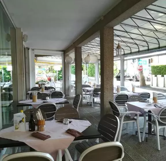 هتل Villa Roma