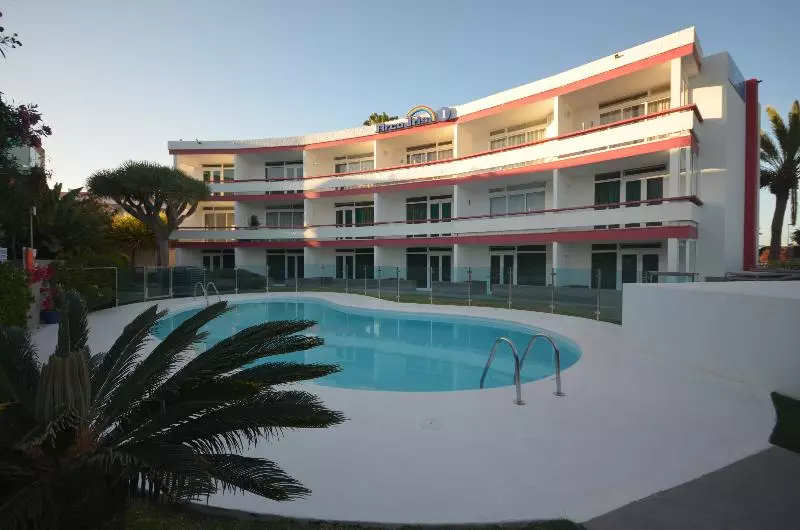 Apartamentos Arco Iris