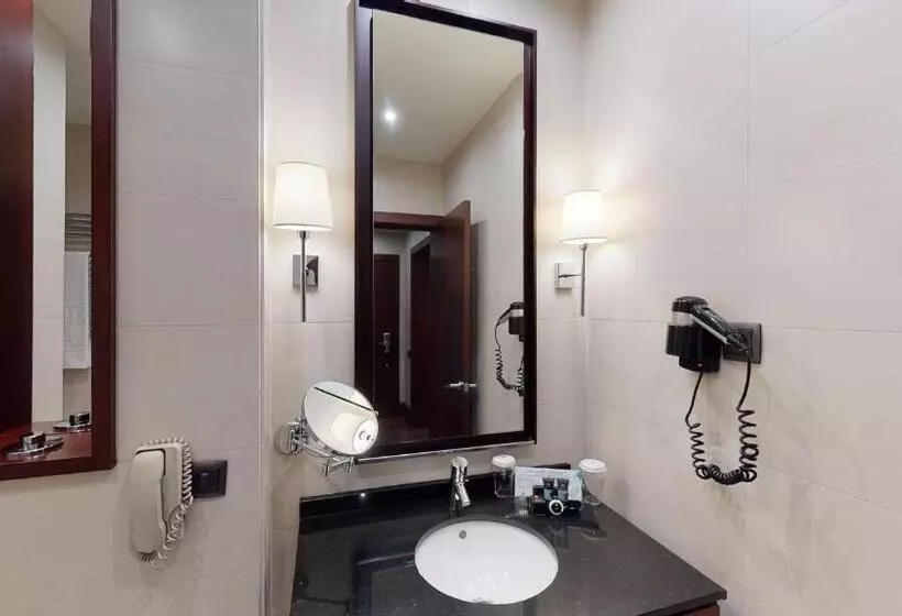 Отель Barcelona Center