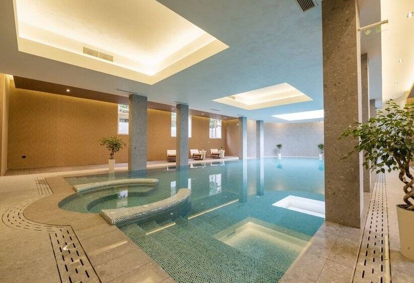 בית מלון כפרי Maison Sofia   Mgallery