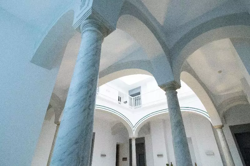 هتل Petit Palace Santa Cruz