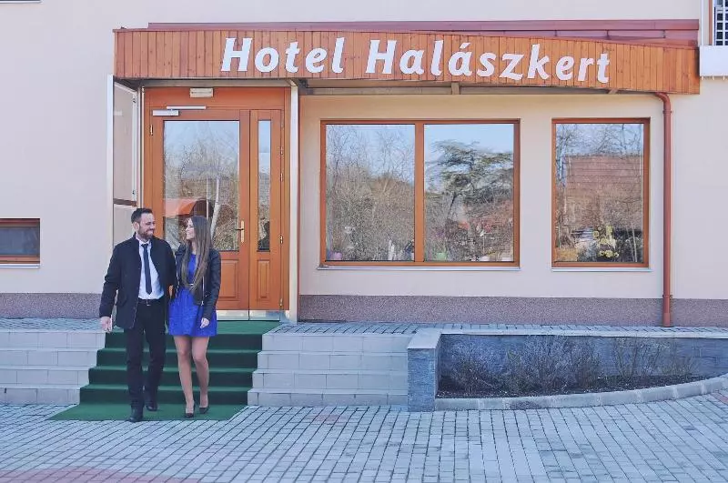 هتل Halászkert Badacsony
