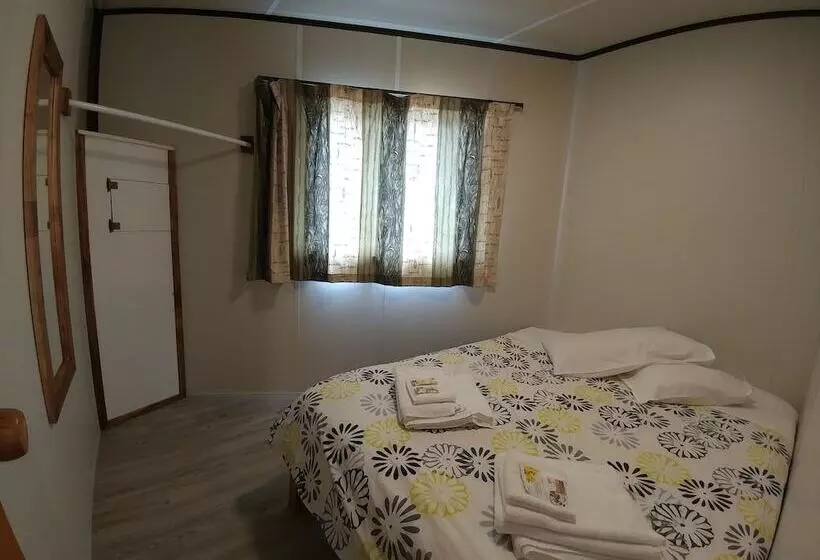 Pineacres Motel And Park