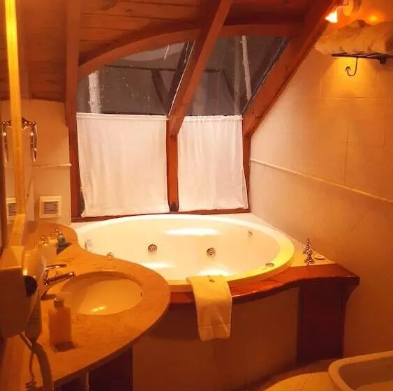 ホテル Casa Del Bosque Apart, Suites & Spa