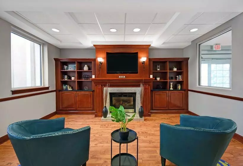 Hotel Spark By Hilton Rochester University Area