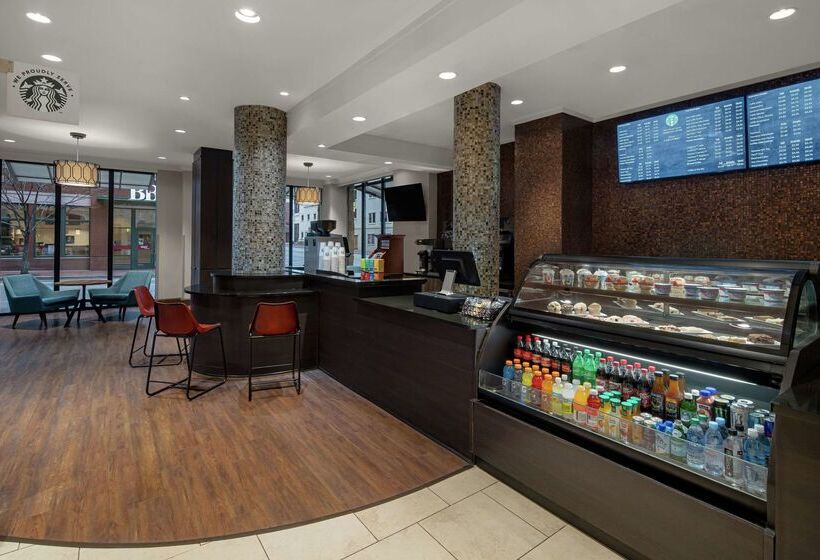 فندق Embassy Suites By Hilton Fort Worth Downtown