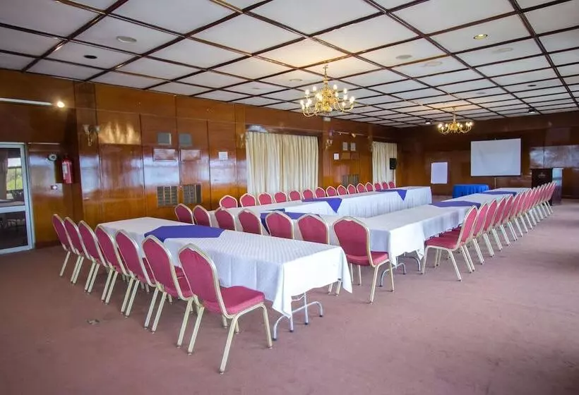 هتل Sarova Imperial