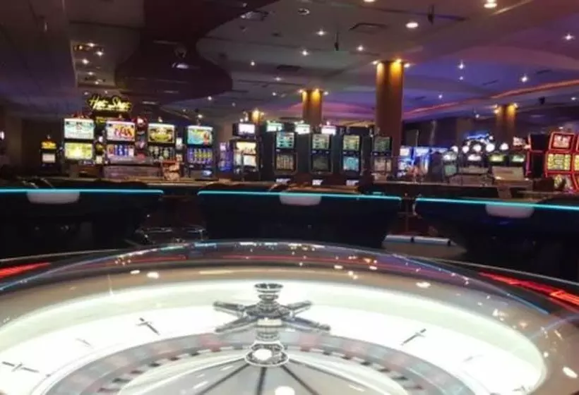 호텔 Tower Inn & Suites