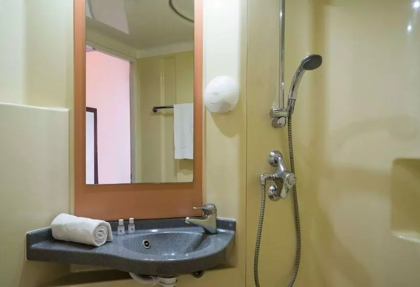 Brit Hotel Codalysa Marne La Vallée   Torcy