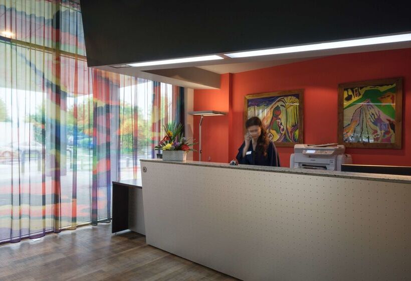 Brit Hotel Codalysa Marne La Vallée   Torcy