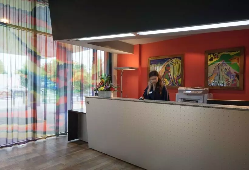 Brit Hotel Codalysa Marne La Vallée   Torcy