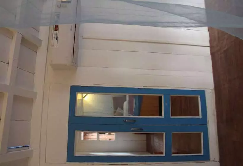 ベッドアンドブレックファースト Cafe Blue