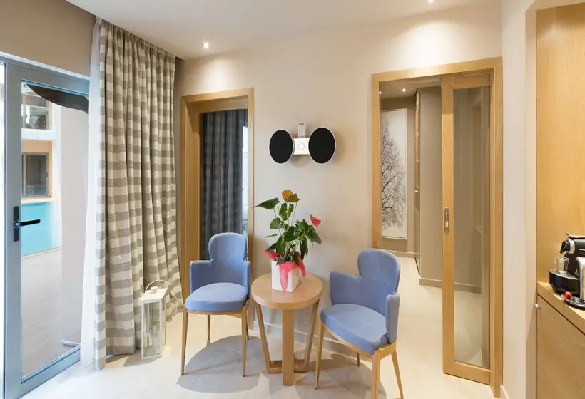 Eden Roc Resort - All Inclusive