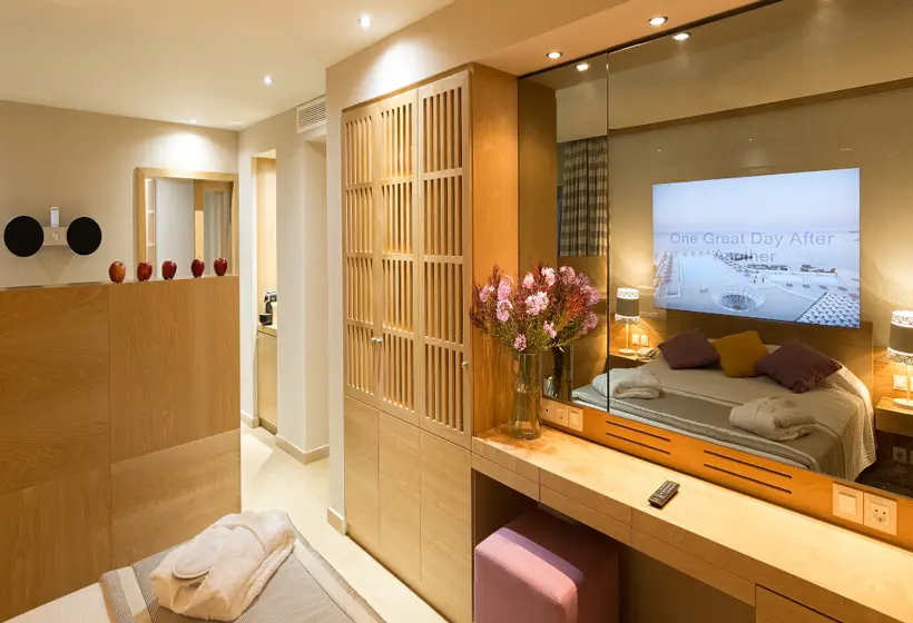 Eden Roc Resort - All Inclusive