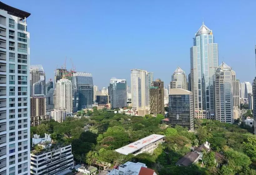 هتل Centre Point Chidlom