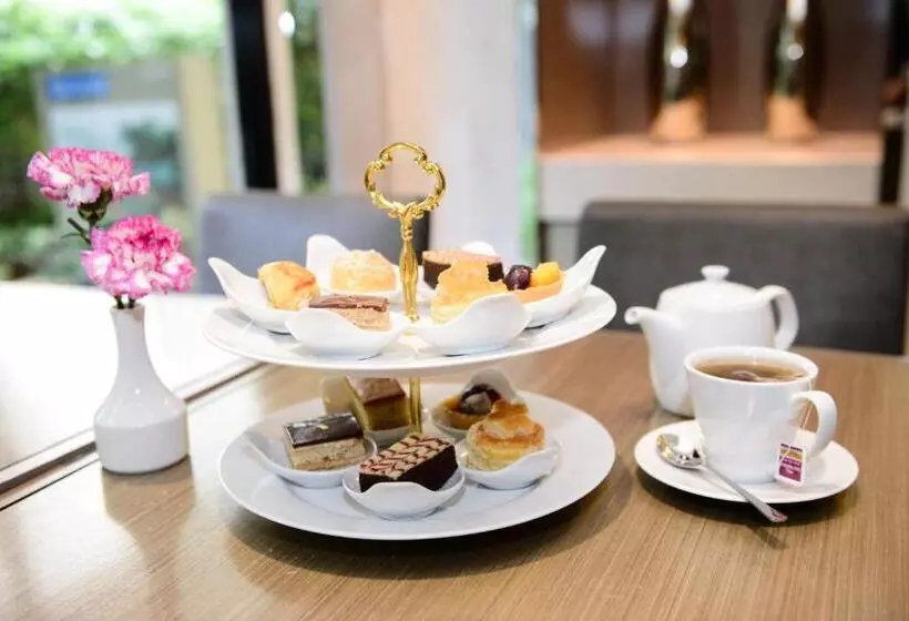 هتل Centre Point Chidlom