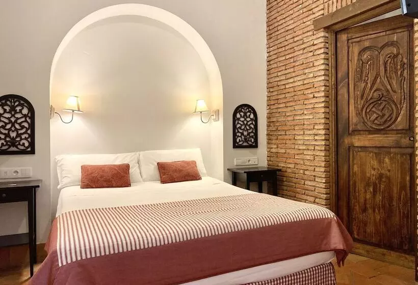 هتل El Rincon De Las Descalzas