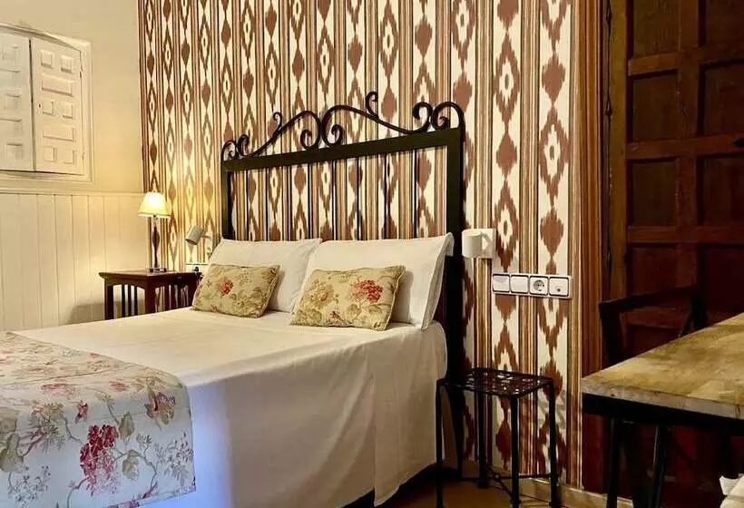 هتل El Rincon De Las Descalzas