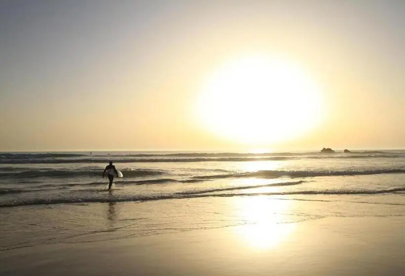 هتل Garbi Costa Luz
