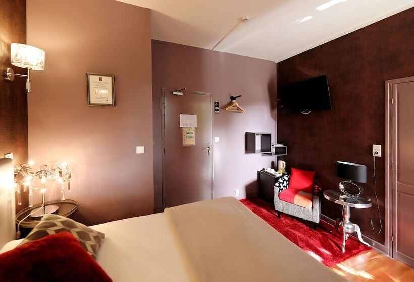 هتل Les Pasteliers