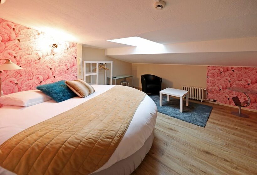 هتل Les Pasteliers