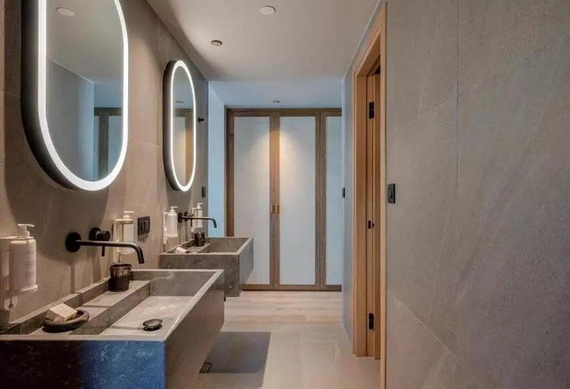 Отель Niko Seaside Resort Mgallery